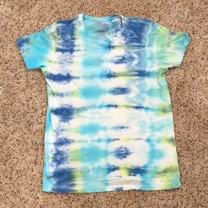 Men's Medium custom tye dye shirt very soft